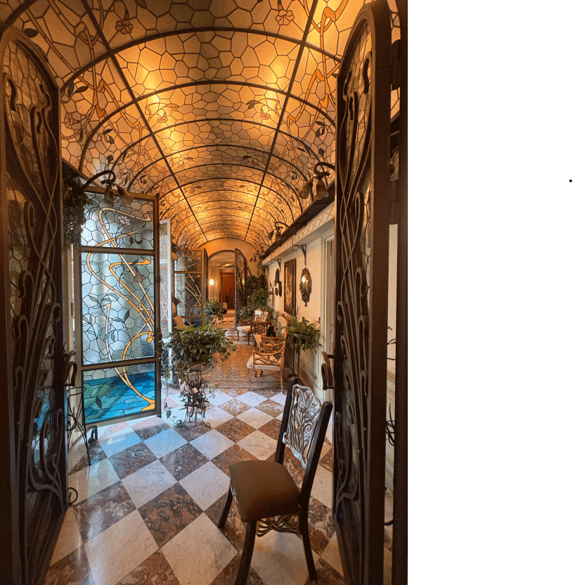 Avenue Foch - Couloir 1