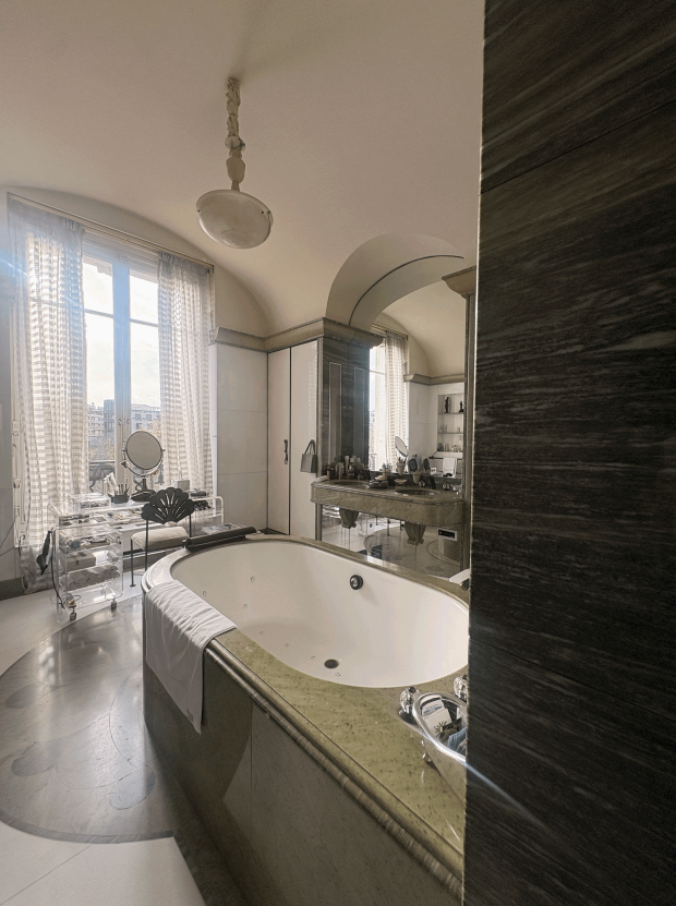 Avenue Foch - Toilettes 1