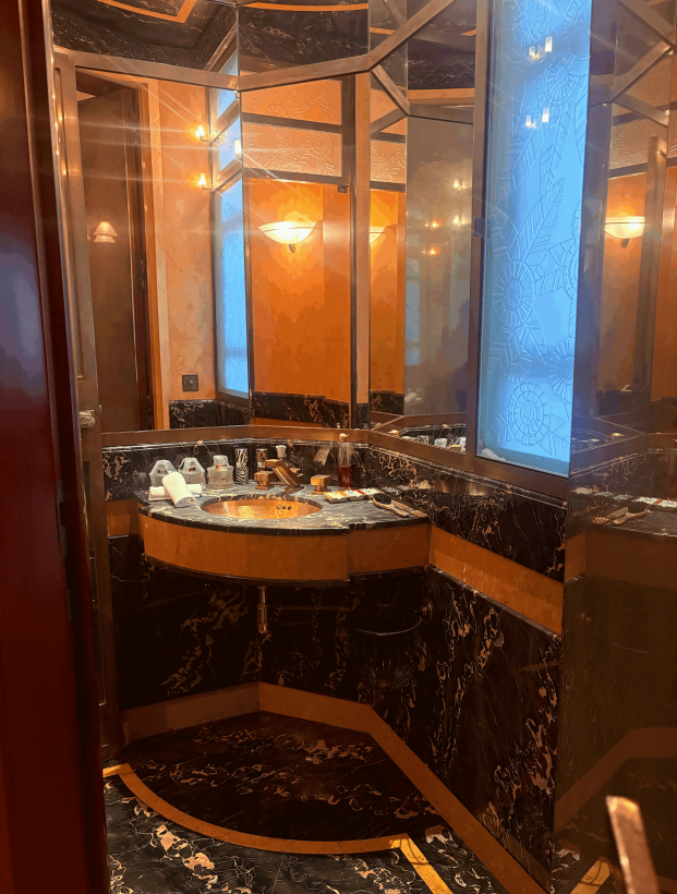 Avenue Foch - Toilettes 2